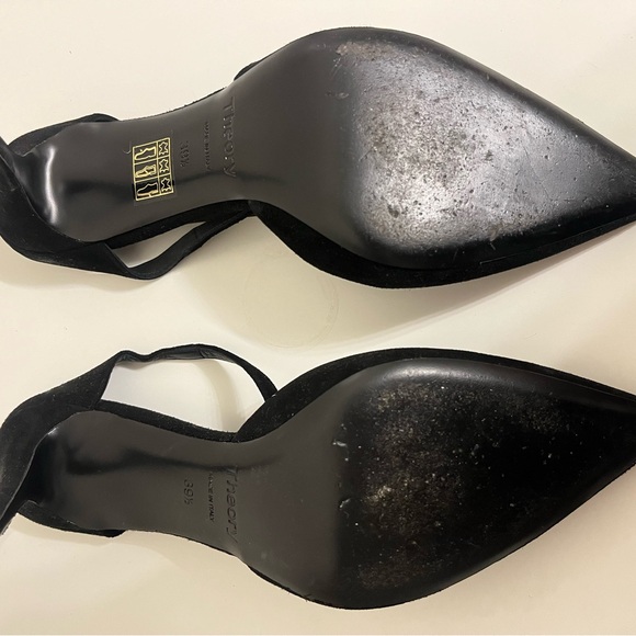 Theory Pump In Heels Suede - Picture 5 of 6